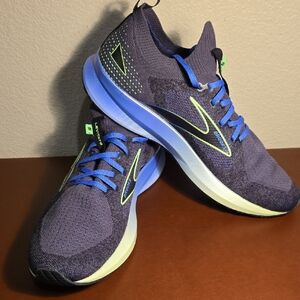 Brooks Men's Levitate Stealth Fit Size 12 Athletic Shoes
